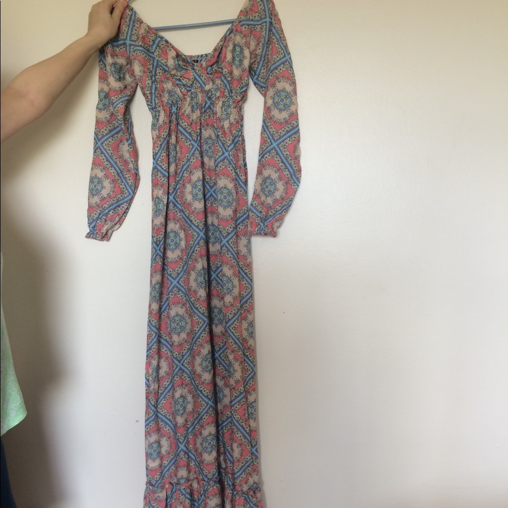Floor-length maxi dress from Dubai